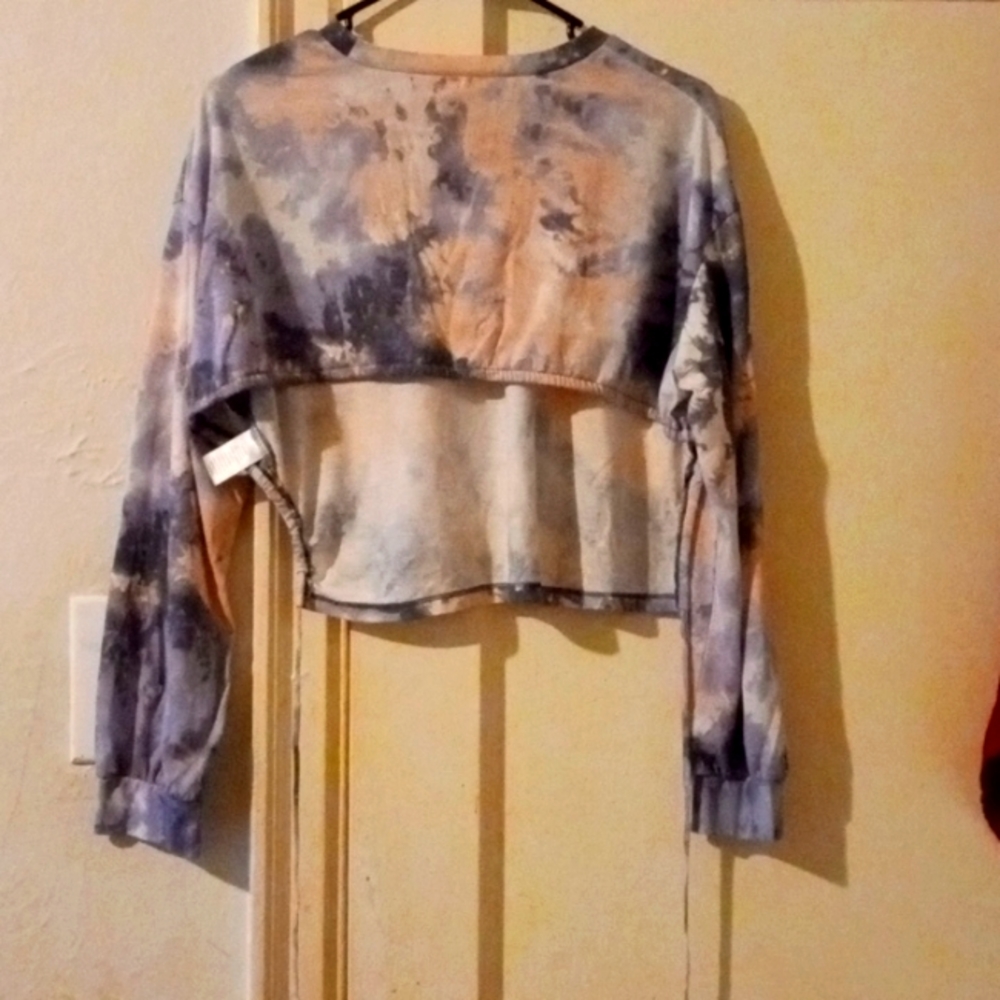 Crop top - Picture 2 of 2